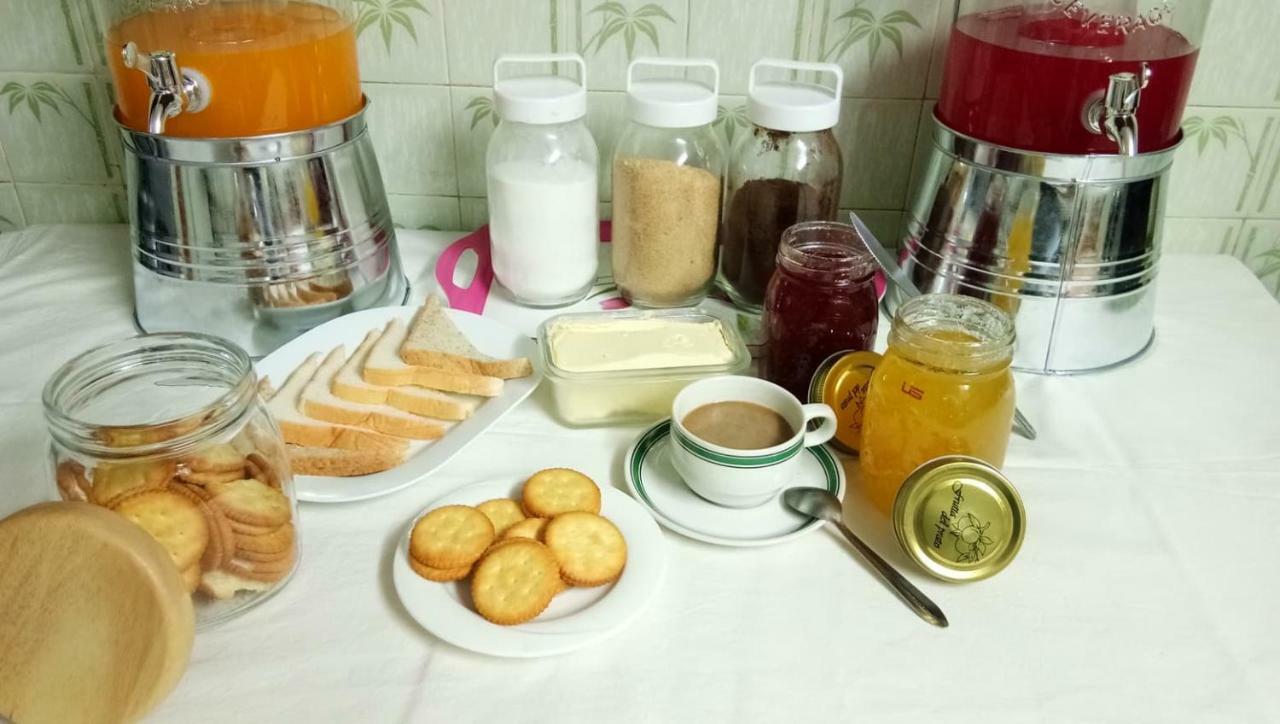 Home Hug Hostel (Adults Only) Бангкок Экстерьер фото